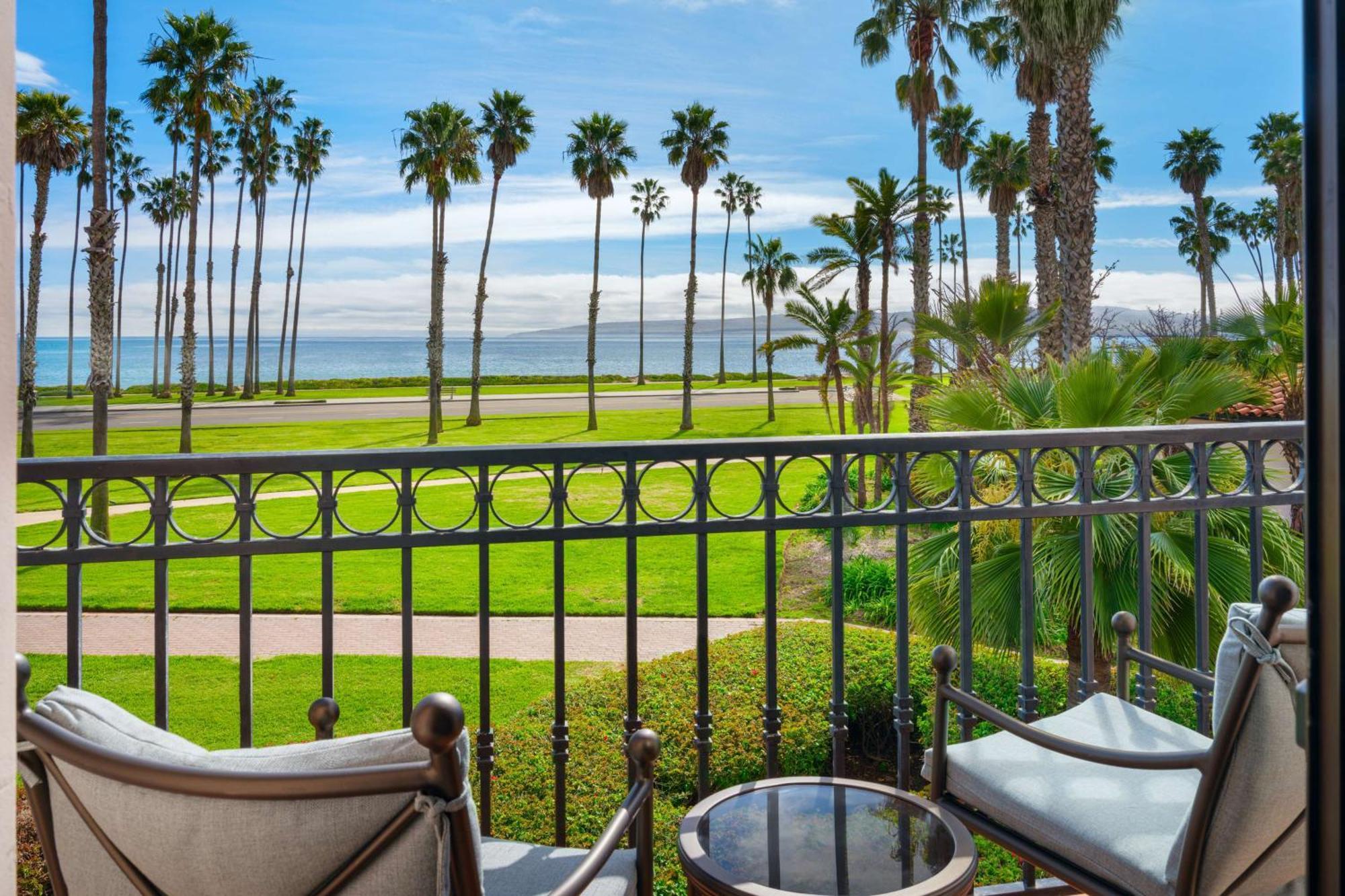 Hilton Santa Barbara Beachfront Resort Exterior foto